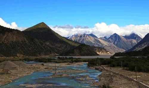 自駕游論壇之川藏線(xiàn)上的人間仙境