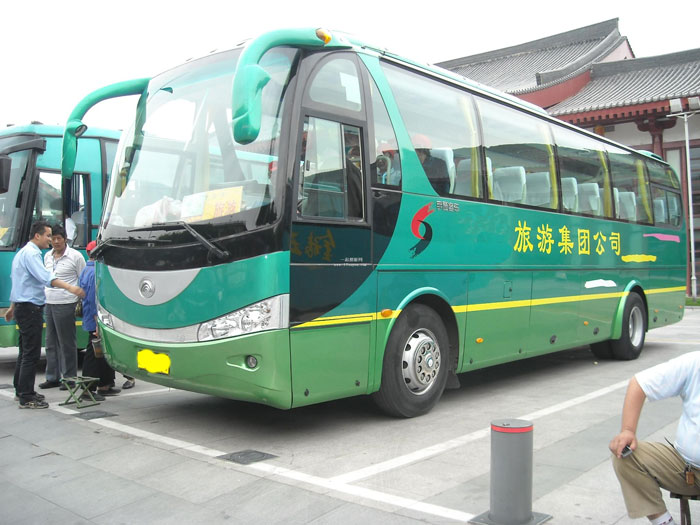 成都租大巴車(chē)-宇通