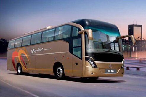 成都租旅游大巴車(chē)找豪景租車(chē)