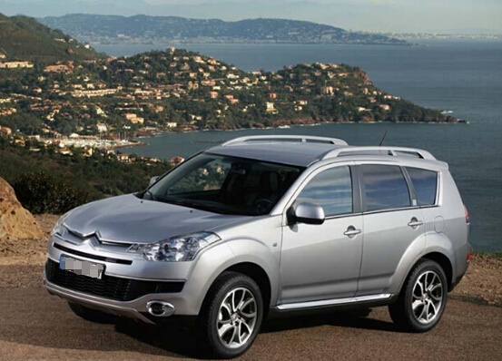 成都包越野車價(jià)格 成都包越野車多少錢一天