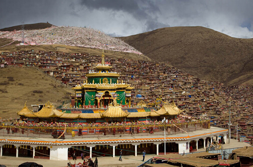 成都租車自駕游色達 成都租車自駕游色達